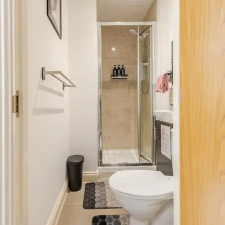 Cozy Flat In Bradford City Centre Apartment *
